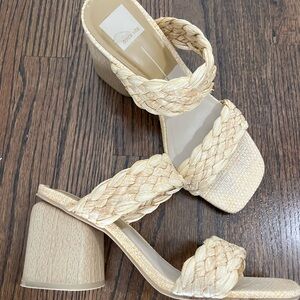 dolce vita 7.5 raffia sandals